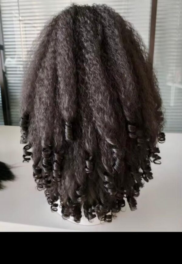 Perruque Demi Afro Bouclée V Part – Look Naturel et Rebondissant – Image 3